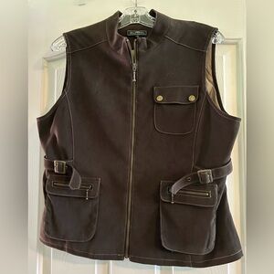 Suede look vest and skirt set